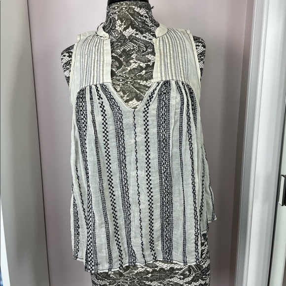 Free People cream and black sleeveless top size medium. - Picture 1 of 3